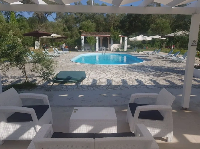 Standard Triple room with balcony