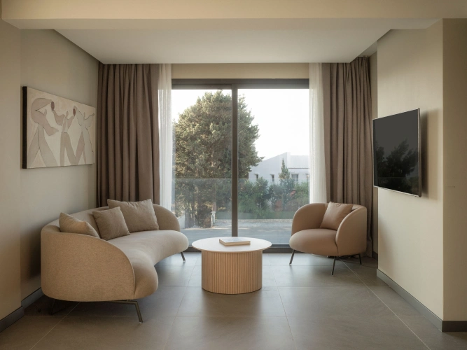 Deluxe Suite with balcony and with city view
