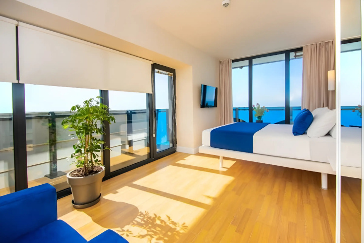Quadruple Suite with sea view