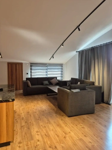 3 Bedrooms Apartment with balcony and with view