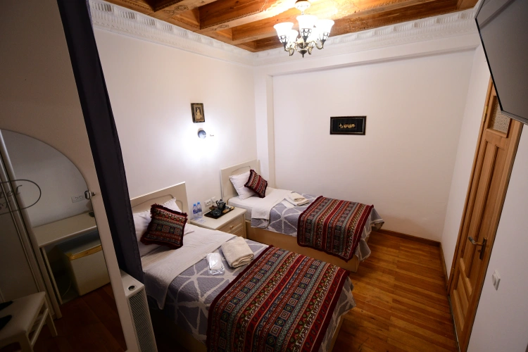 Deluxe room with courtyard view