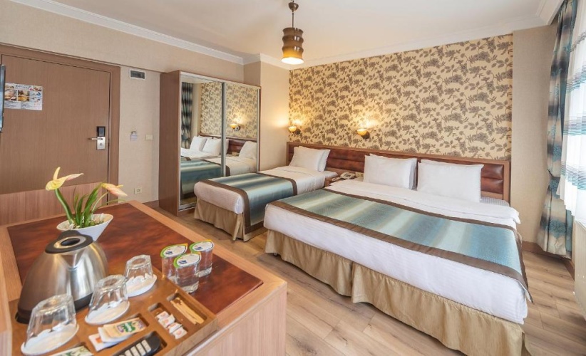 Triple room