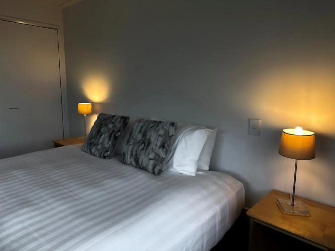 DeLorenzo's Studio Apartments Apartment Hotel