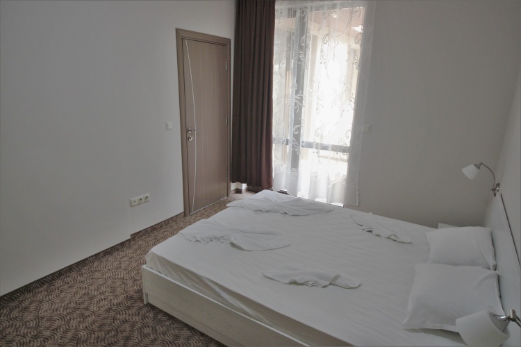 1 Bedroom Apartment with balcony