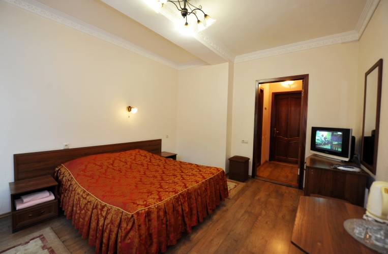 Фотография номера гостиницы Кристалл