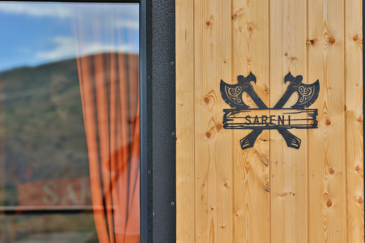 Sareni Chalet