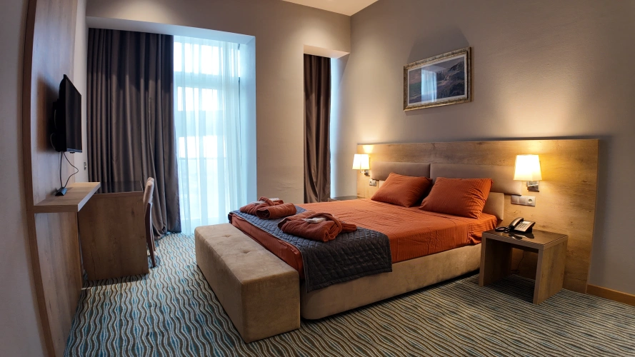 Superior Double room with balcony and with mountain view