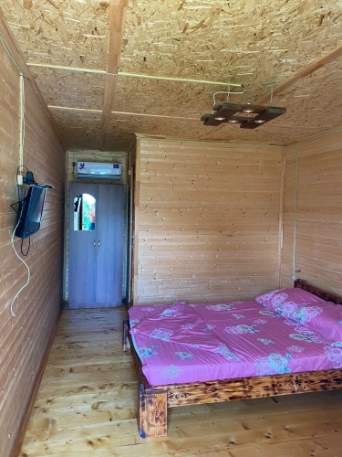 1 Bedroom Apartment with courtyard view