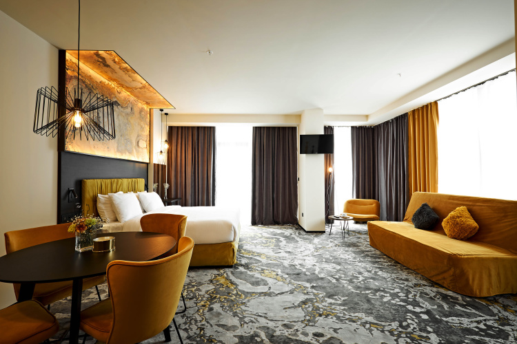 Grand Deluxe Double room with balcony and with sea view