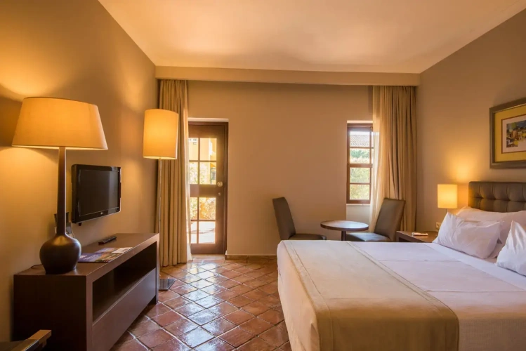 Standard Twin room with balcony