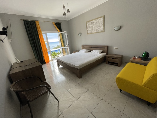 Standard Double room with view