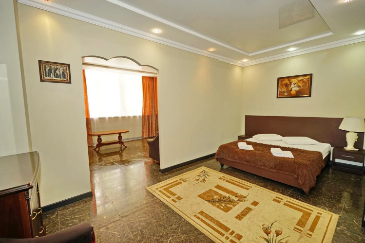 Фотография номера гостиницы Золотая Лилия