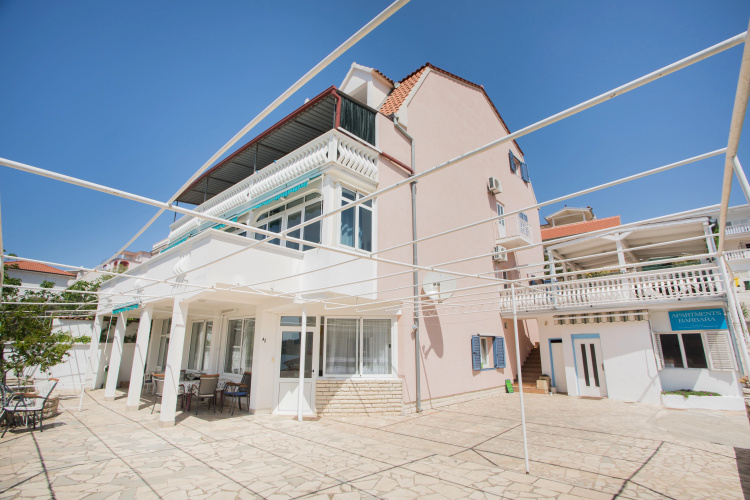 Hana Home-Barbara Apartments