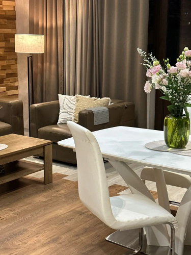 Central Luxe with Jacuzzi Apartments