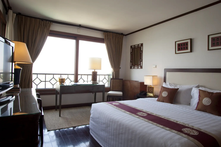 1 Bedroom Suite with balcony and with view