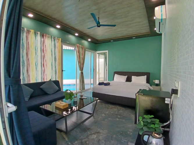 Deluxe Suite with garden view