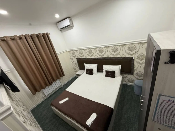 Standard Double room with view