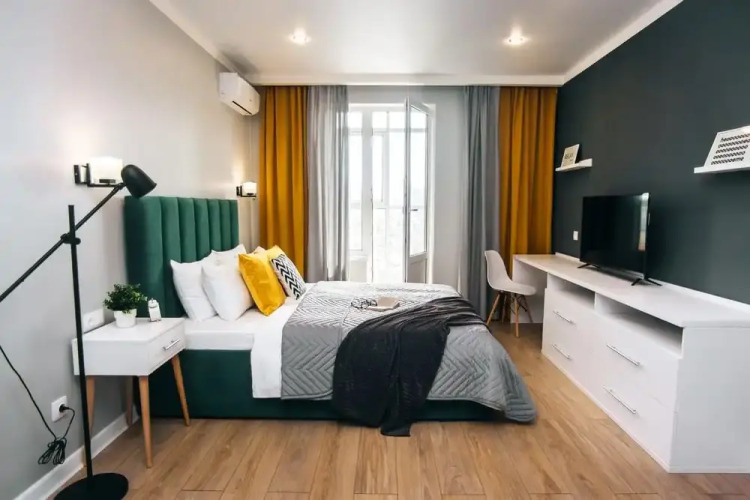 Фотография номера квартиры Апартаменты Uzor Apart Квартира на Энгельса с шикарным видом на закат