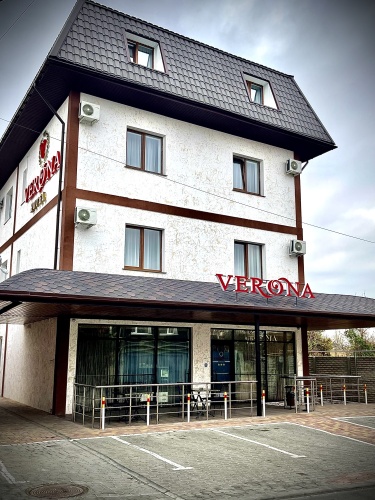 Отель Verona