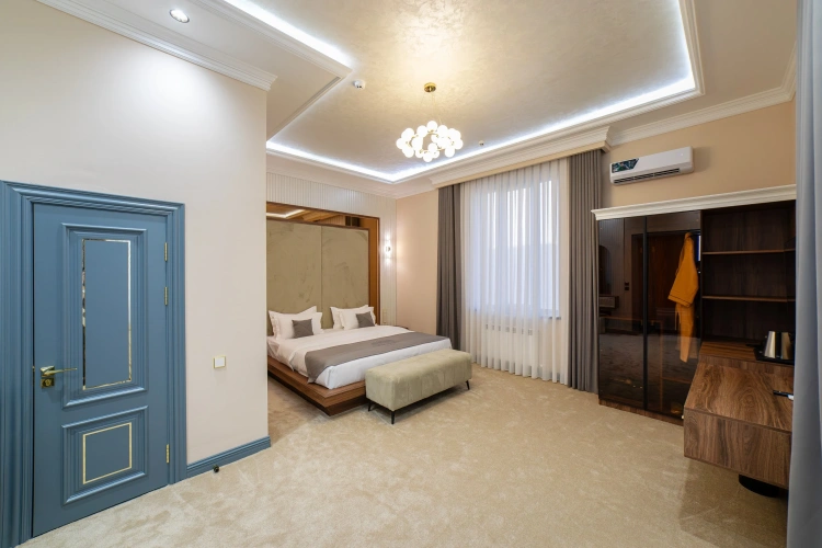 Superior Double room with city view