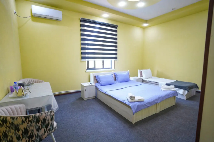 Luxe Hotel