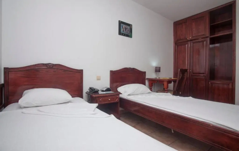 Standard Twin room with balcony