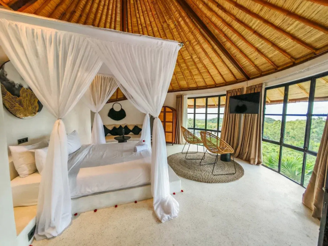 Hillstone Luxury Village Bed&Breakfast
