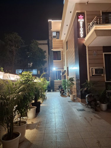 Star Residency Hotel