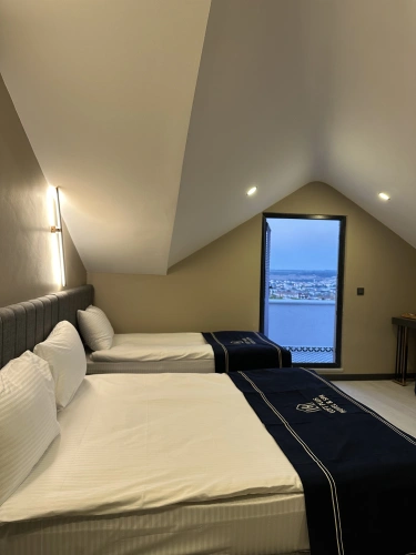 Deluxe Double room with city view