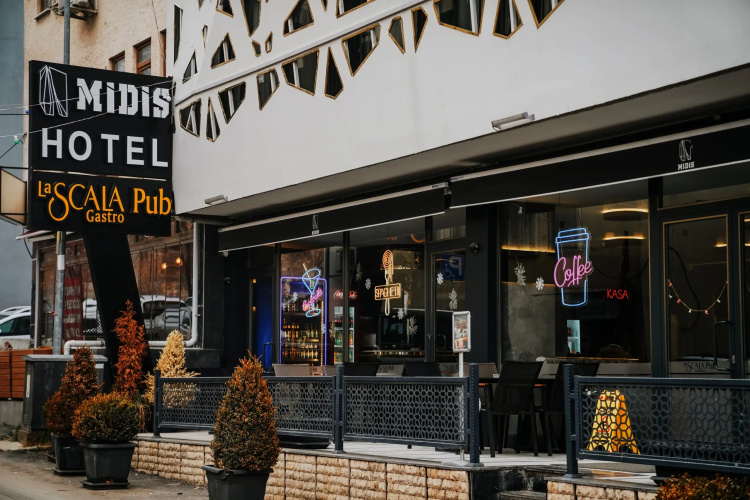 Midis Hotel