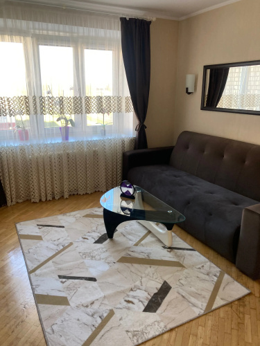Uyut Flat