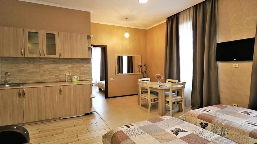 1 Bedroom Apartment