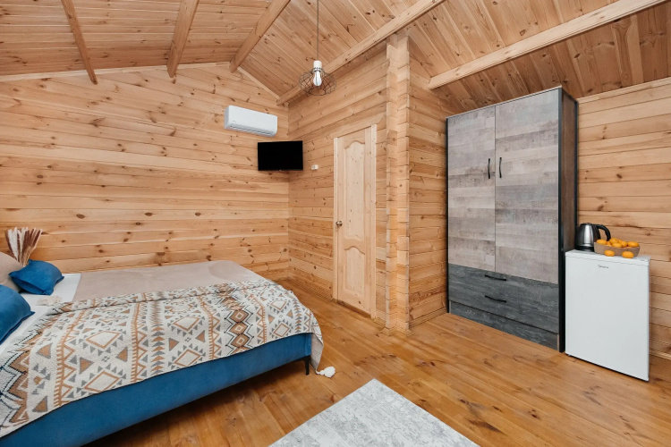"bronau Kameliya" Recreation camp