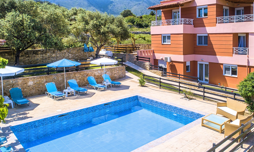 Aqua Mare Villa Heated Pool