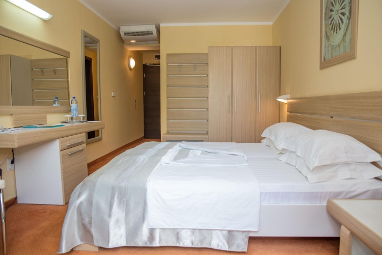 Hotel Tara photo 24