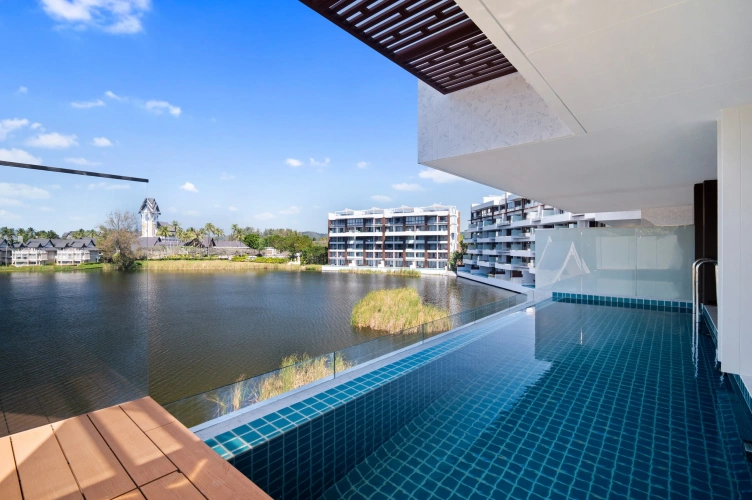 2 Bedrooms Apartment with balcony and with lake view