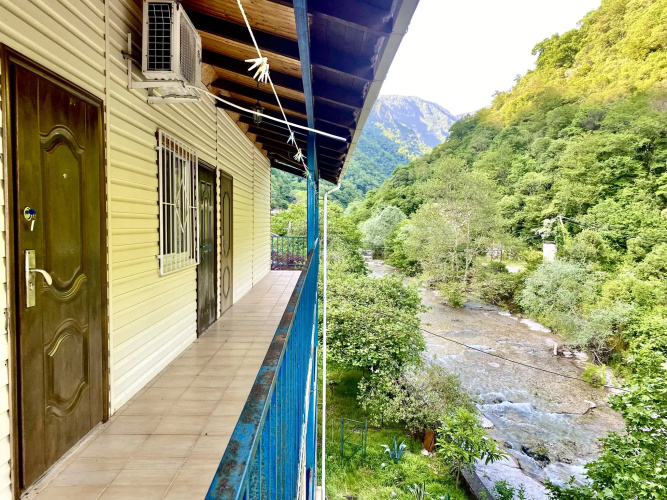V Zhoekvarskom Uschelye Mini Hotel