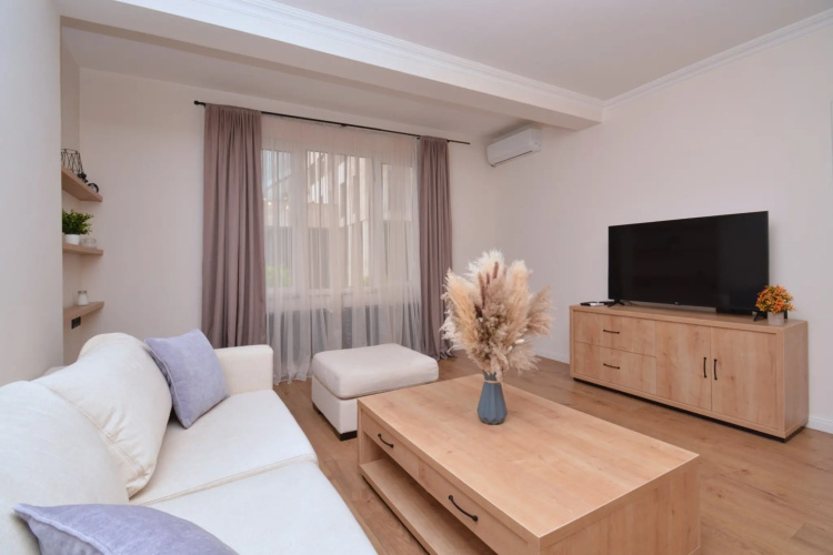 Na Nalbandyana 106 Apartments