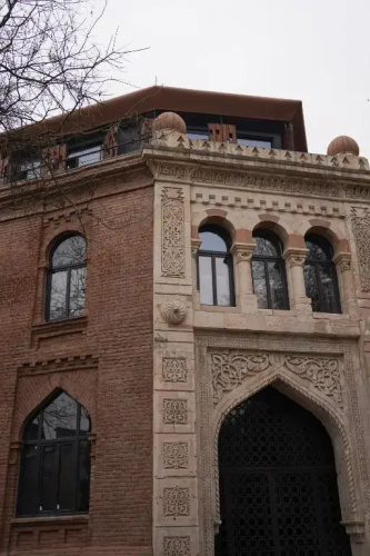 Hotel Qarvasla