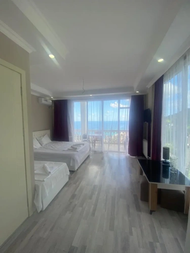 Triple Apartment with balcony and with sea view