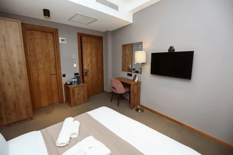 Standard Double room with view