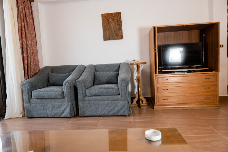Quadruple Family Suite