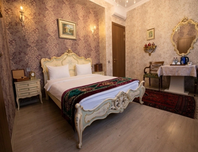 Luxury room with city view
