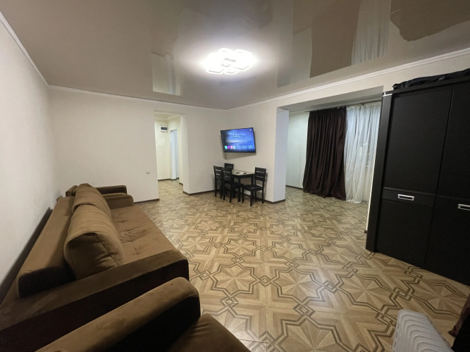 Vozle Ozera Flat