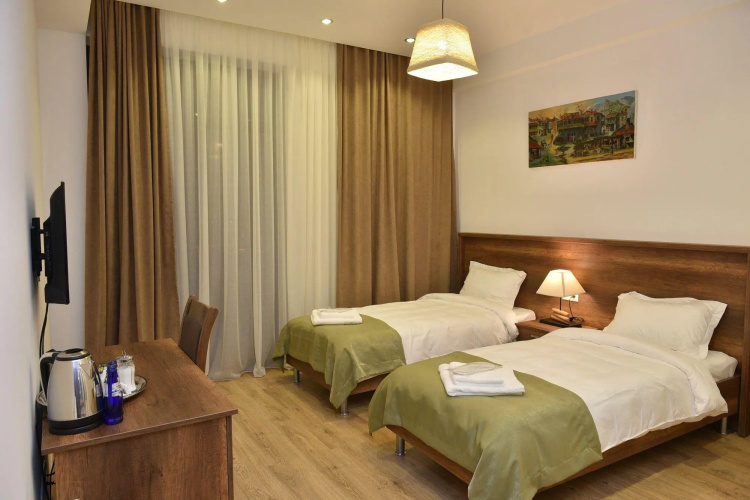 King Tom Hotel