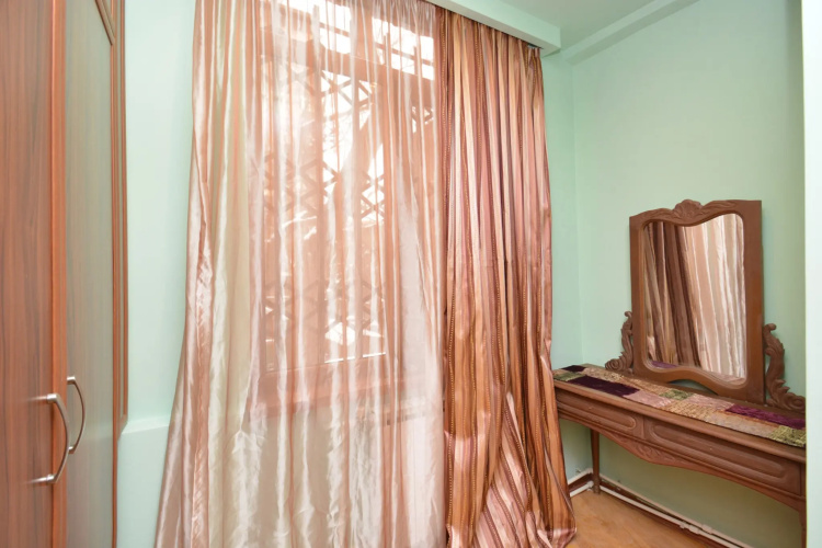 Trekhkomnatnaya v Tsentre Goroda Flat