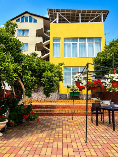 Hotel Anna Sariya