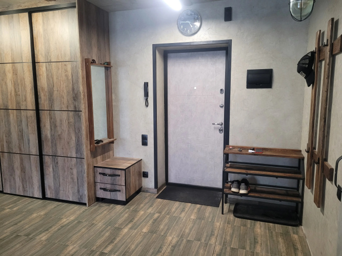 Loft V Tsentre Bresta Flat