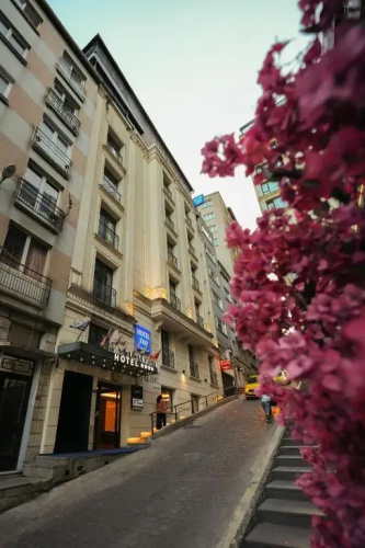 Tryp Bosphorus Taksim Hotel
