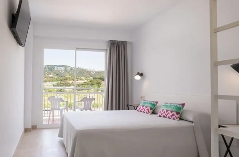 Single room with balcony